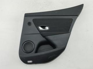 обшивка двери задняя правая Renault Megane 3 поколение 2009, 1.4 л., бензин, МКПП, белый, хетчбэк 5 дв., 56042891