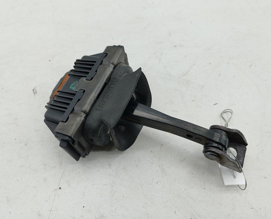 ограничитель открывания двери BMW X1 E84 2011, внедорожник 5 дв., 2990613