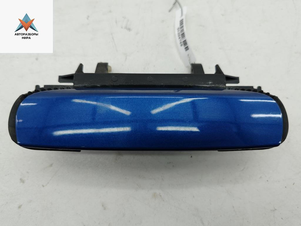 ручка наружная передняя правая Audi A4 B7 2004, 2.0 л., бензин, МКПП, синий, седан, 4B0839885 - фото №1