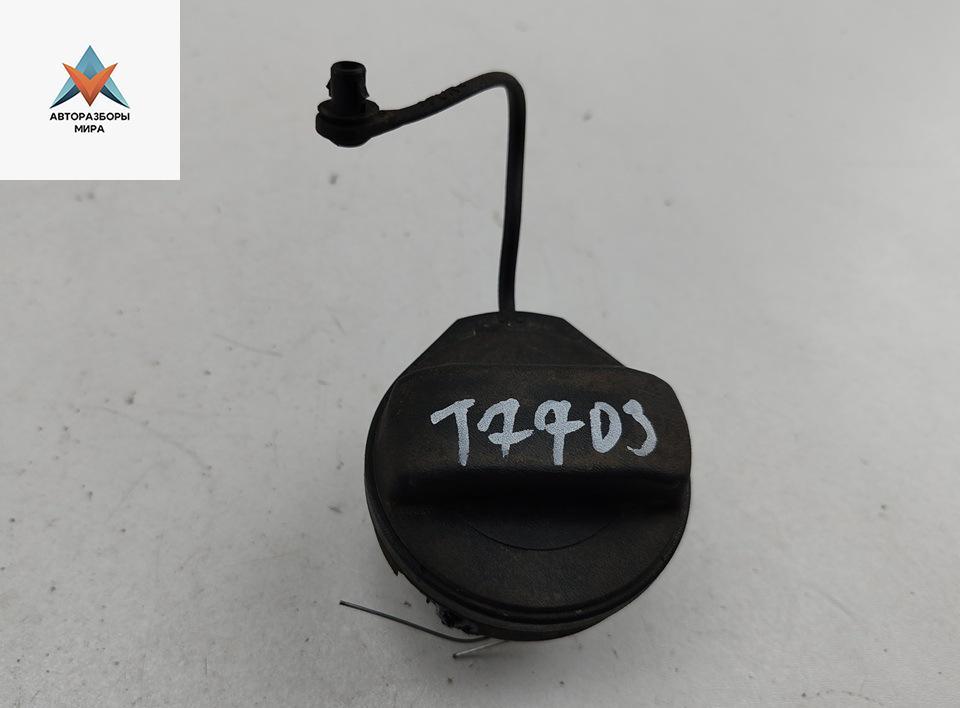 пробка топливного бака Audi A4 B7 2004, 2.0 л., бензин, МКПП, синий, седан, 1J0201553Q - фото №1