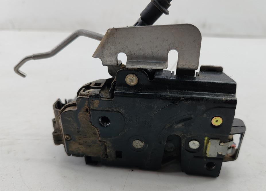 замок двери передней правой Audi A6 C5 2002, 2.5 л., дизель, АКПП, чёрный, седан, 4B1837016G