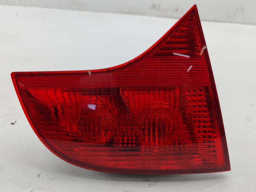 фонарь крышки багажника левый Audi A4 B7 2005, 2.5 л., дизель, МКПП, синий, универсал, 8E9945093