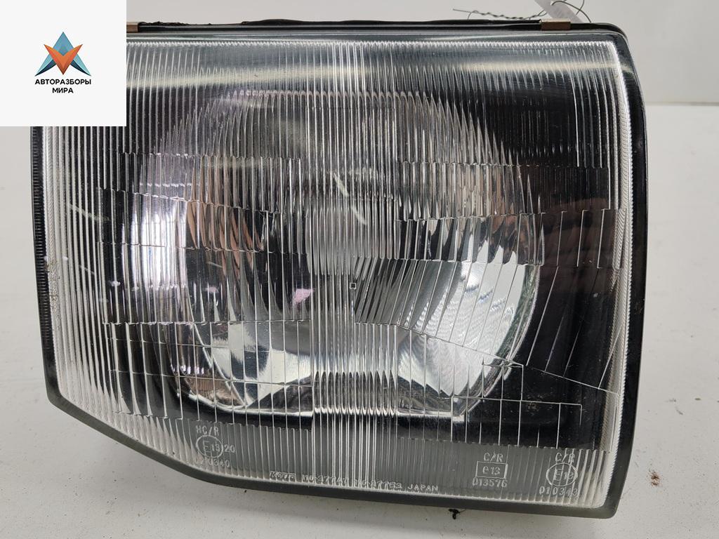 фара правая Mitsubishi Pajero/Montero II 1994, 2.8 л., дизель, МКПП, серый, внедорожник 5 дв., 110-37746 - фото №1