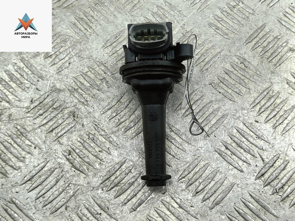 катушка зажигания Volvo C70 2 поколение 2008, 2.5 л., бензин, АКПП, серый, кабриолет, 30713417, 0221604010 - фото №1