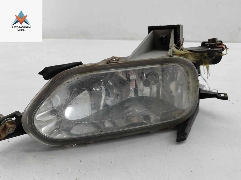 фара противотуманная правая Honda CR-V 2 поколение 2002, 2.0 л., бензин, МКПП, чёрный, внедорожник 5 дв., P1788R - фото №1