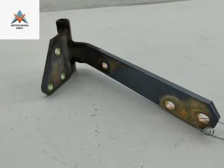 петля крышки багажника Mitsubishi Pajero/Montero II 1994, серый, внедорожник 5 дв.