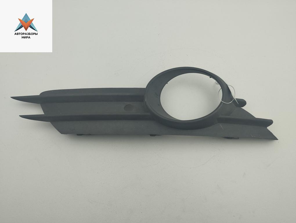 рамка фары противотуманной правой Opel Corsa D 2009, 1.2 л., бензин, МКПП, бежевый, хетчбэк 5 дв., 13211479 - фото №1