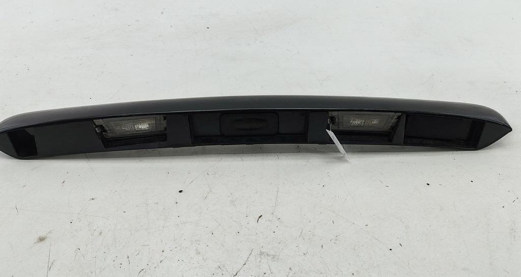 накладка подсветки номера Renault Megane II 2007, 1.6 л., бензин, МКПП, чёрный, универсал, 8200140480