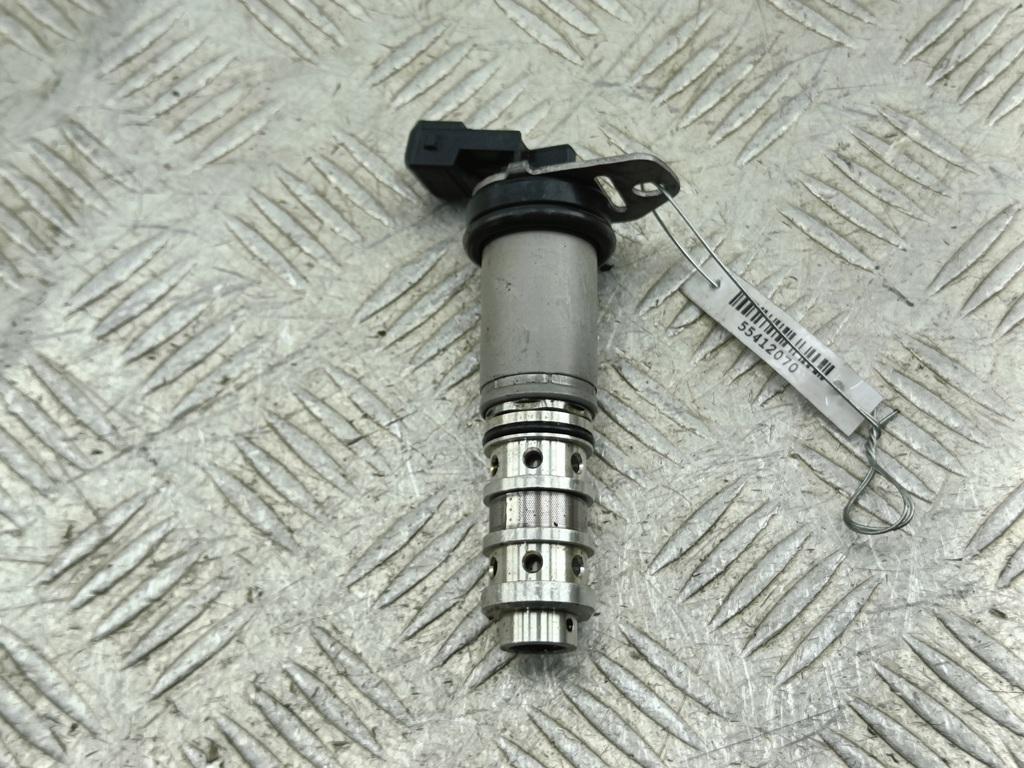 Клапан фазорегулятора BMW 3 E90/E91/E92/E93 2008, 2.0 л., бензин, МКПП, серый, универсал