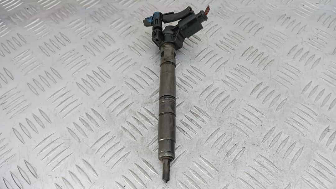 форсунка Volkswagen Tiguan 1 поколение 2010, 2.0 л., дизель, МКПП, внедорожник 5 дв., 03L130277, 0445116030 - фото №1