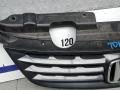 решетка радиатора Honda Civic 8 поколение 2005, 1.6 л., бензин, МКПП, хетчбэк 5 дв. - фото №2