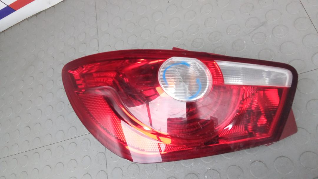 фонарь задний левый SEAT Ibiza 4 поколение 2009, 1.4 л., бензин, МКПП, хетчбэк 5 дв. - фото №1