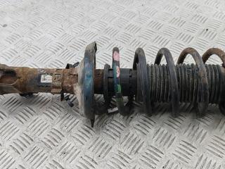 стойка передняя Volkswagen Vento 1 поколение 1997, 1.6 л., бензин, АКПП, зелёный, седан, 1H0413031