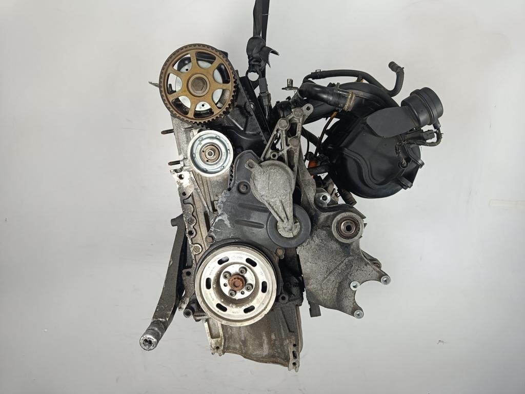 двигатель Audi A4 B5 1998, 1.6 л., бензин, МКПП, AHL