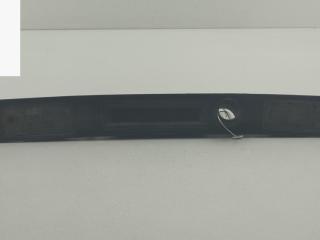 накладка подсветки номера Audi A6 4F/C6 2004, 2.0 л., дизель, МКПП, чёрный, седан, 8E0827574C