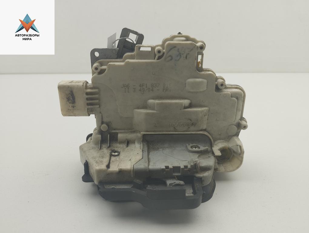 замок двери передней левой Audi A6 4F/C6 2004, 2.0 л., дизель, МКПП, чёрный, седан, 4F1837015 - фото №1