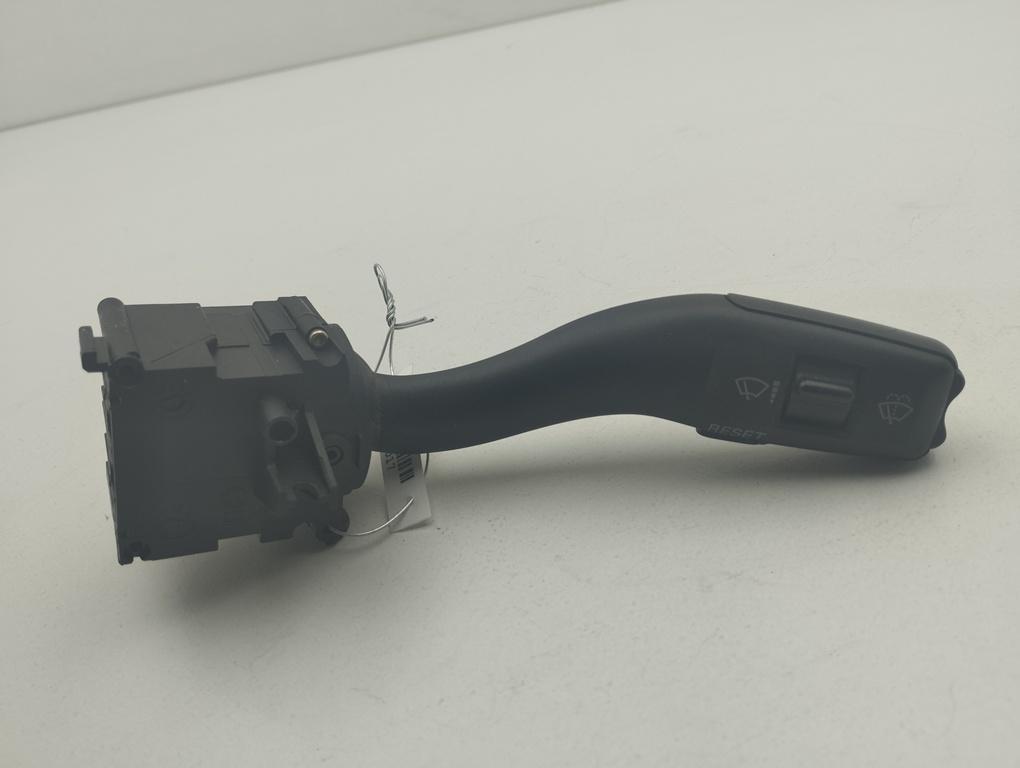 переключатель дворников Audi A6 4F/C6 2004, 2.0 л., дизель, МКПП, чёрный, седан, 4E0953503B - фото №1