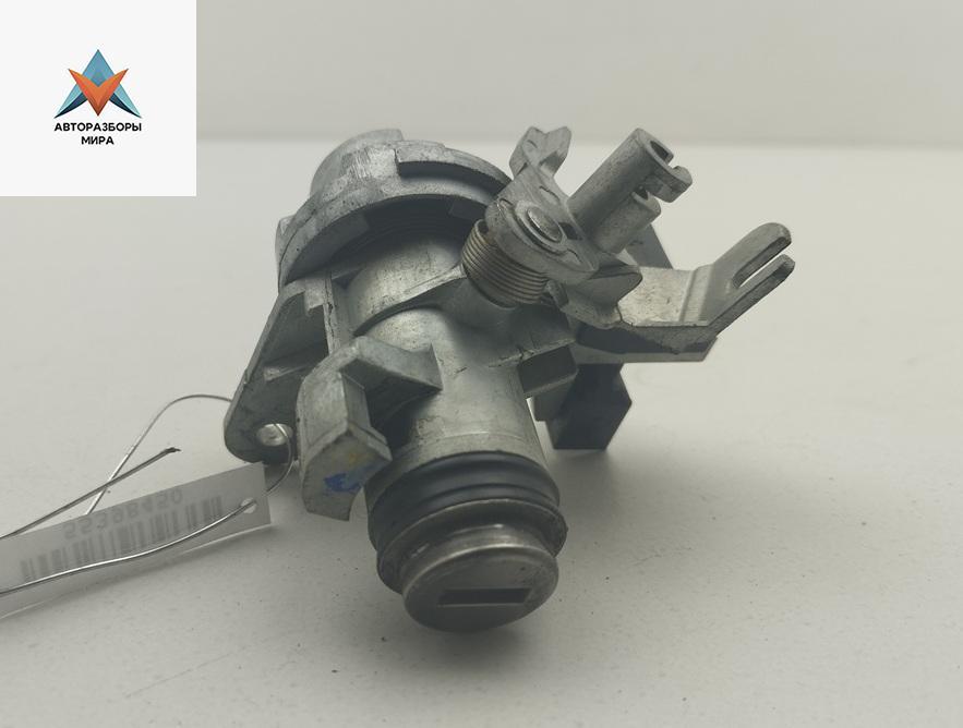 Личинка замка багажника Audi A6 4F/C6 2004, 2.0 л., дизель, МКПП, чёрный, седан, 8E0827573 - фото №1