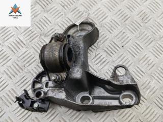 крепление стабилизатора / втулки стабилизатора Volkswagen Passat B5 [рестайлинг] 2003, 1.8 л., бензин, АКПП, серый, седан, 8E0198352F