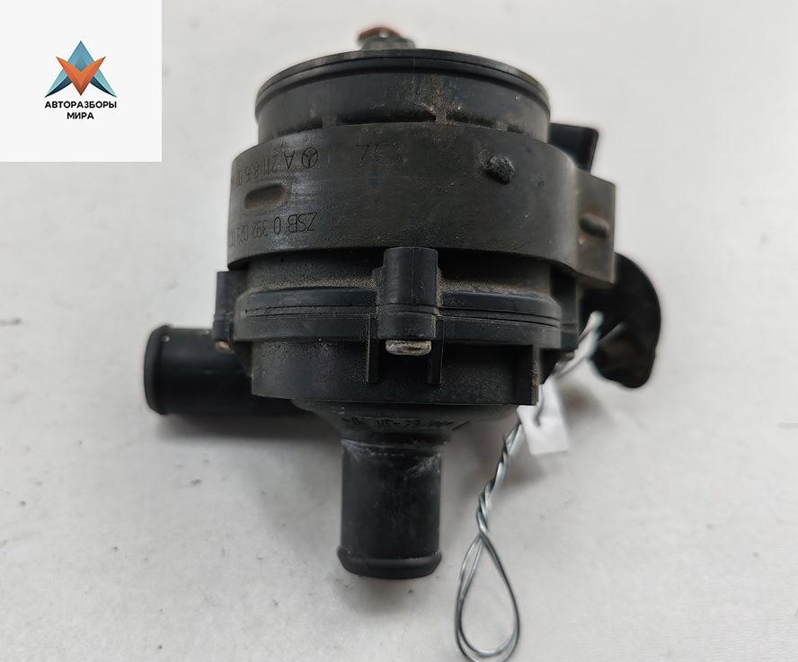 Насос водяной дополнительный Mercedes-Benz E-Класс W211/S211 2003, 2.2 л., дизель, 2118350264 - фото №1