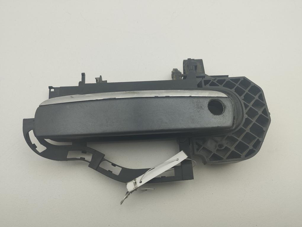 ручка наружная передняя левая Audi A6 C6 2004, 2.0 л., дизель, МКПП, чёрный, седан, 4F0837885