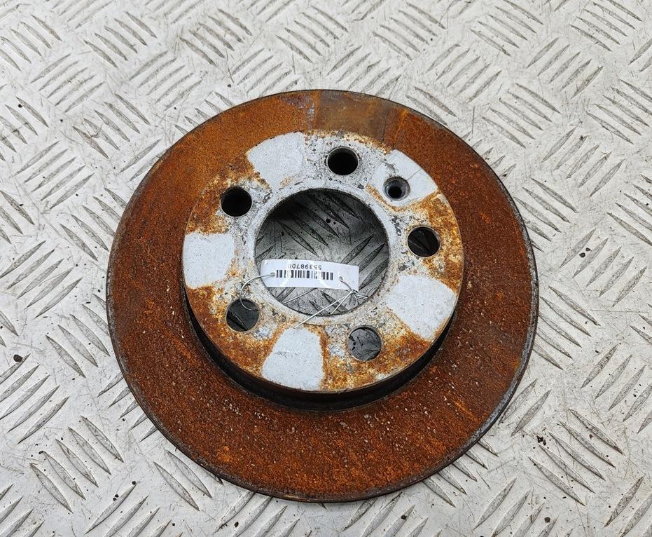 диск тормозной задний Skoda Octavia mk1 (A4 1U) 2001, 2.0 л., бензин, МКПП, чёрный, универсал - фото №1