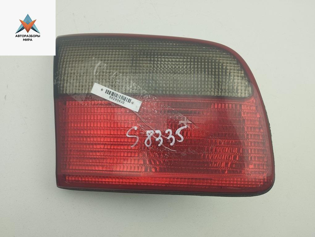 фонарь крышки багажника левый Opel Omega B 1995, 2.0 л., бензин, МКПП, красный, седан, 45299 - фото №1