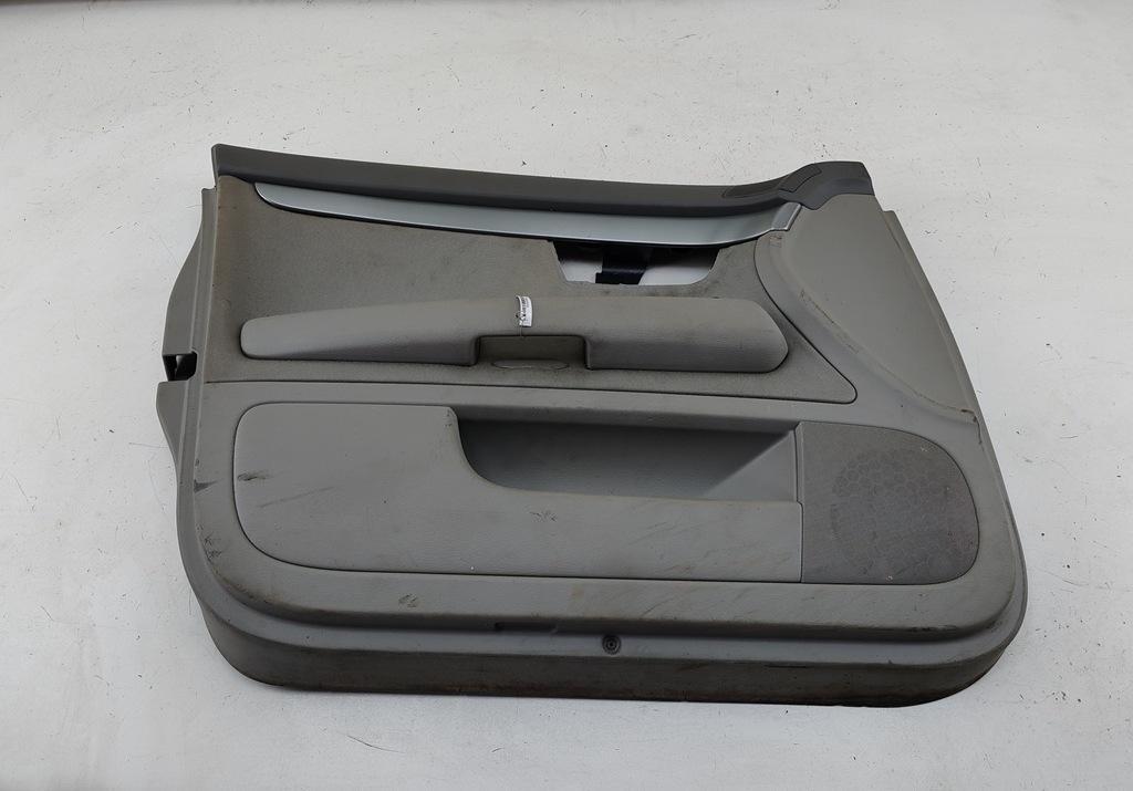 обшивка двери передняя левая Audi A4 B7 2005, 2.0 л., дизель, АКПП, синий, универсал - фото №1