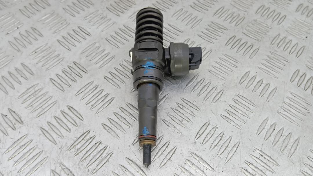 форсунка Volkswagen Transporter T5 2006, 1.9 л., дизель, МКПП, микроавтобус, 038130073AG - фото №1