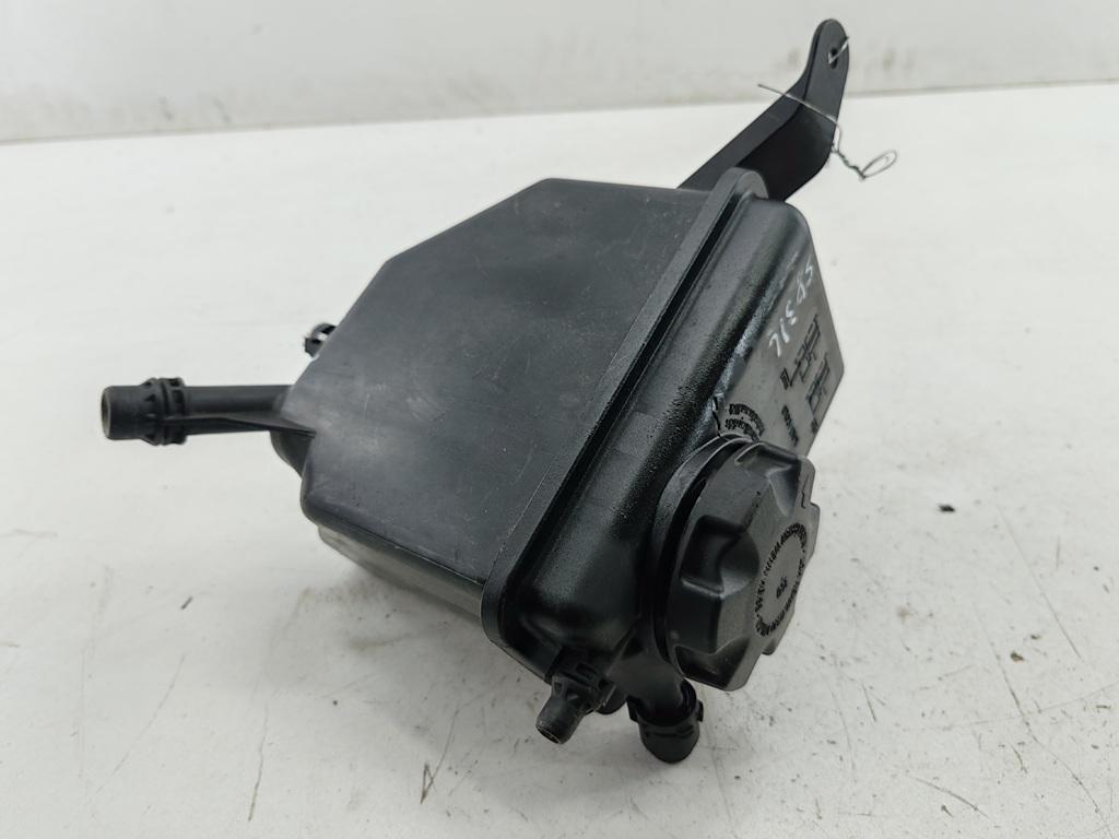 бачок расширительный BMW 5 E60/E61 2004, 2.2 л., бензин, 10617211