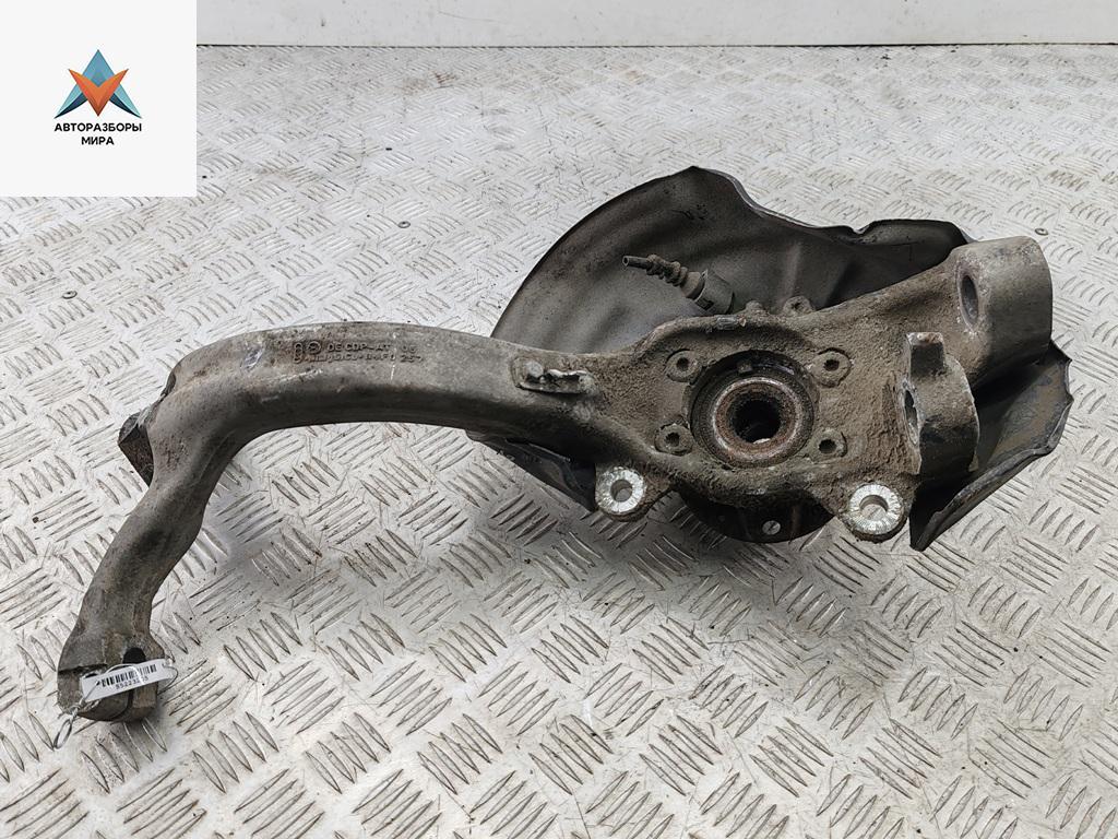 Кулак (корпус ступицы) передний левый Audi A6 4F/C6 2004, 2.0 л., дизель, МКПП, чёрный, седан - фото №1