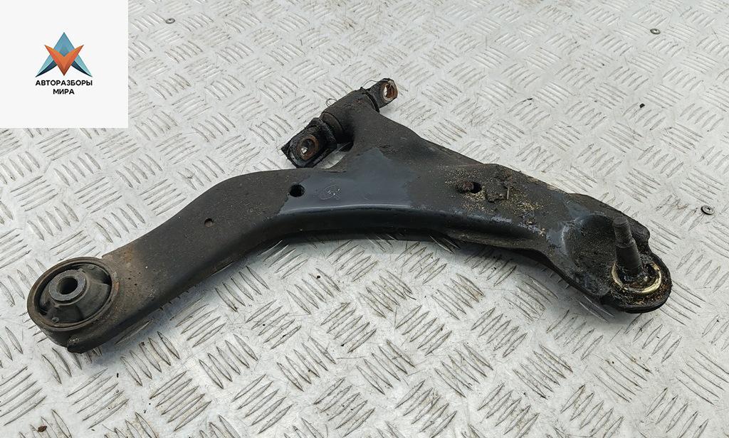 рычаг передний правый Hyundai Coupe 2002-2007 2002, 2.0 л., бензин, МКПП, красный, купе, 545012D000 - фото №1