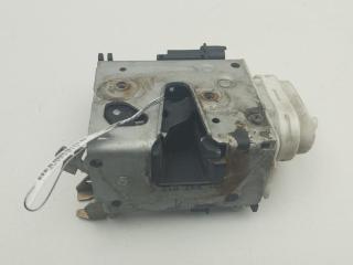 замок двери передней левой Audi A4 B5 2001, 2.4 л., бензин, МКПП, синий, универсал, 8D1837015F