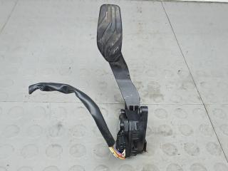 педаль Nissan Qashqai 2 поколение 2015, 1.5 л., дизель, МКПП, внедорожник 5 дв.