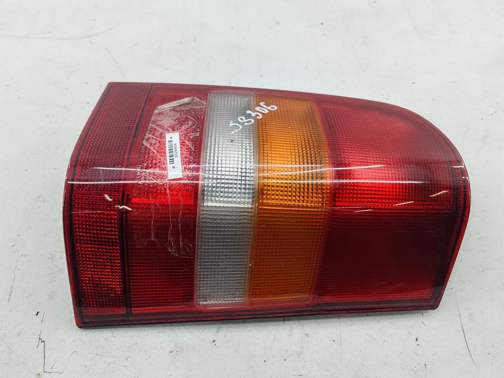 фонарь задний правый Mercedes-Benz Vito 2001, 2.2 л., дизель, МКПП, чёрный, микроавтобус, 6388201364