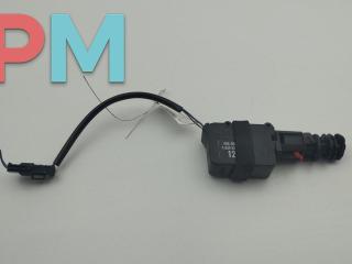 замок лючка топливного бака Mercedes-Benz Vito 2001, 2.2 л., дизель, МКПП, чёрный, микроавтобус, 6388200072
