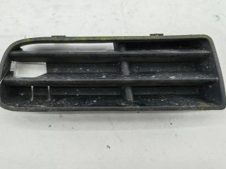 заглушка (решетка) в бампер Volkswagen Golf 4 поколение 2001, 1.9 л., дизель, МКПП, чёрный, универсал, 1J0853665B