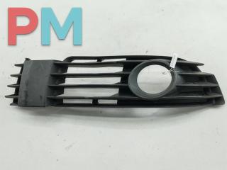 рамка фары противотуманной правой Volkswagen Passat B5 [рестайлинг] 2002, 1.9 л., дизель, МКПП, серый, универсал, 3B0853666