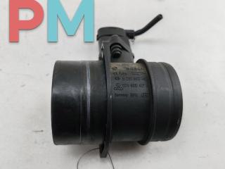 Расходомер (измеритель потока воздуха) Volkswagen Passat B6 2007, 2.0 л., дизель, МКПП, синий, универсал, 074906461B