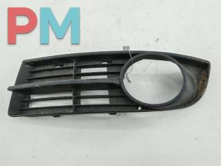 рамка фары противотуманной левой Volkswagen Touran 1 поколение 2004, 2.0 л., дизель, МКПП, серый, минивэн, 1T0853665A