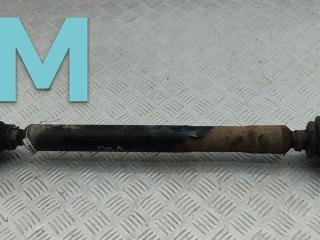 полуось передняя правая (приводной вал, ШРУС) Volkswagen Passat B6 2006, 1.6 л., бензин, МКПП, синий, универсал