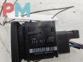 кнопка ручного тормоза (ручника) Volkswagen Passat B6 2007, 2.0 л., дизель, МКПП, синий, универсал, 3C0927225C - фото №3