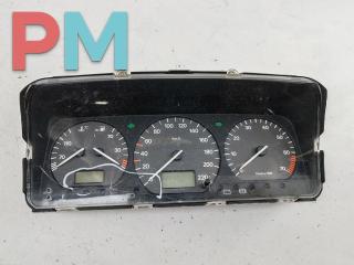 приборная панель Volkswagen Passat B4 1995, 1.8 л., бензин, МКПП, красный, универсал, 53923262