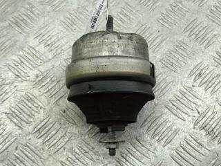 подушка крепления двигателя Volkswagen Passat B5 1997, 1.6 л., бензин, МКПП, красный, универсал, 8D0199379J