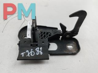 ответная часть (скоба) замка двери Volkswagen Touran 1 поколение 2005, 2.0 л., дизель, МКПП, чёрный, минивэн