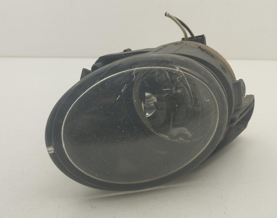 фара противотуманная правая Volkswagen Passat B6 2009, 2.0 л., дизель, АКПП, серый, универсал, 27129400
