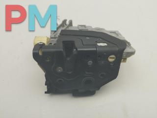 замок двери передней правой Volkswagen Passat B6 2007, 2.0 л., дизель, МКПП, синий, универсал, 3C1837016A