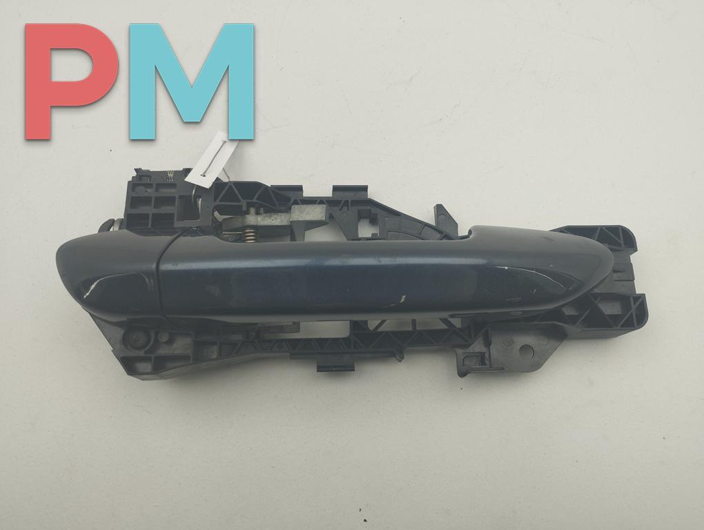 ручка наружная задняя правая Volkswagen Passat B6 2007, 2.0 л., дизель, МКПП, синий, универсал - фото №1