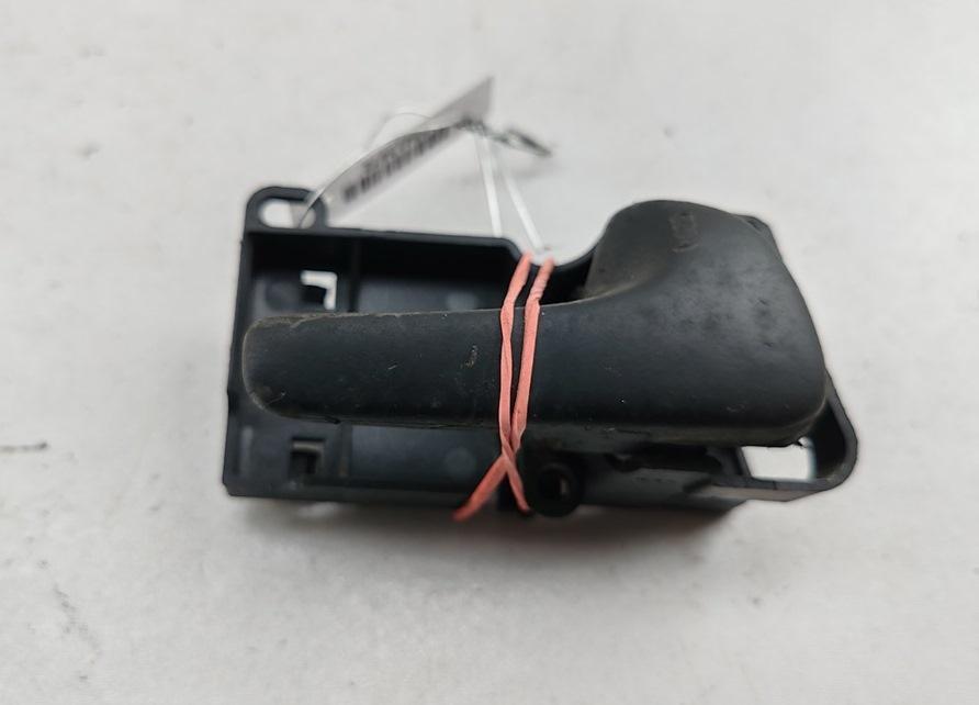 ручка внутренняя задняя правая Volkswagen Passat B4 1994, 1.8 л., бензин, МКПП, синий, универсал, 3A0837236