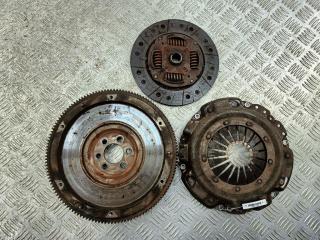 маховик Volkswagen Passat B4 1995, 1.8 л., бензин, МКПП, красный, универсал, 068105271F